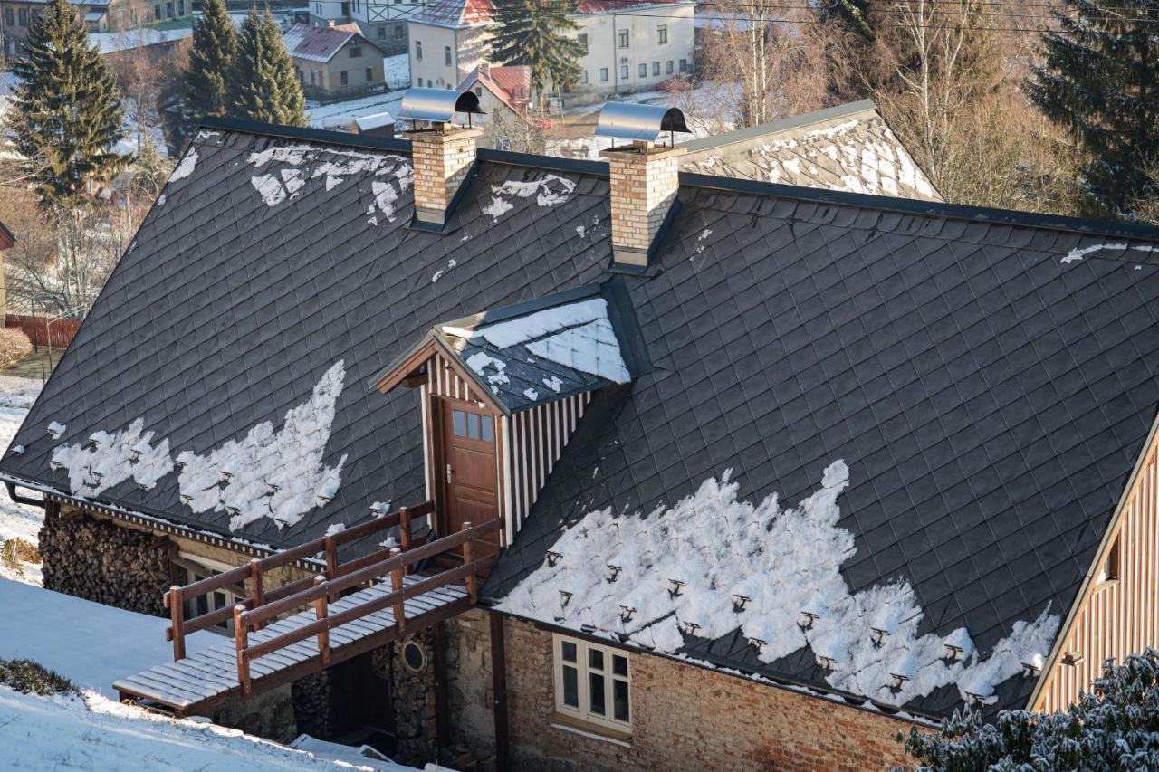 Janovska Chalupa Janov nad Nisou Buitenkant foto